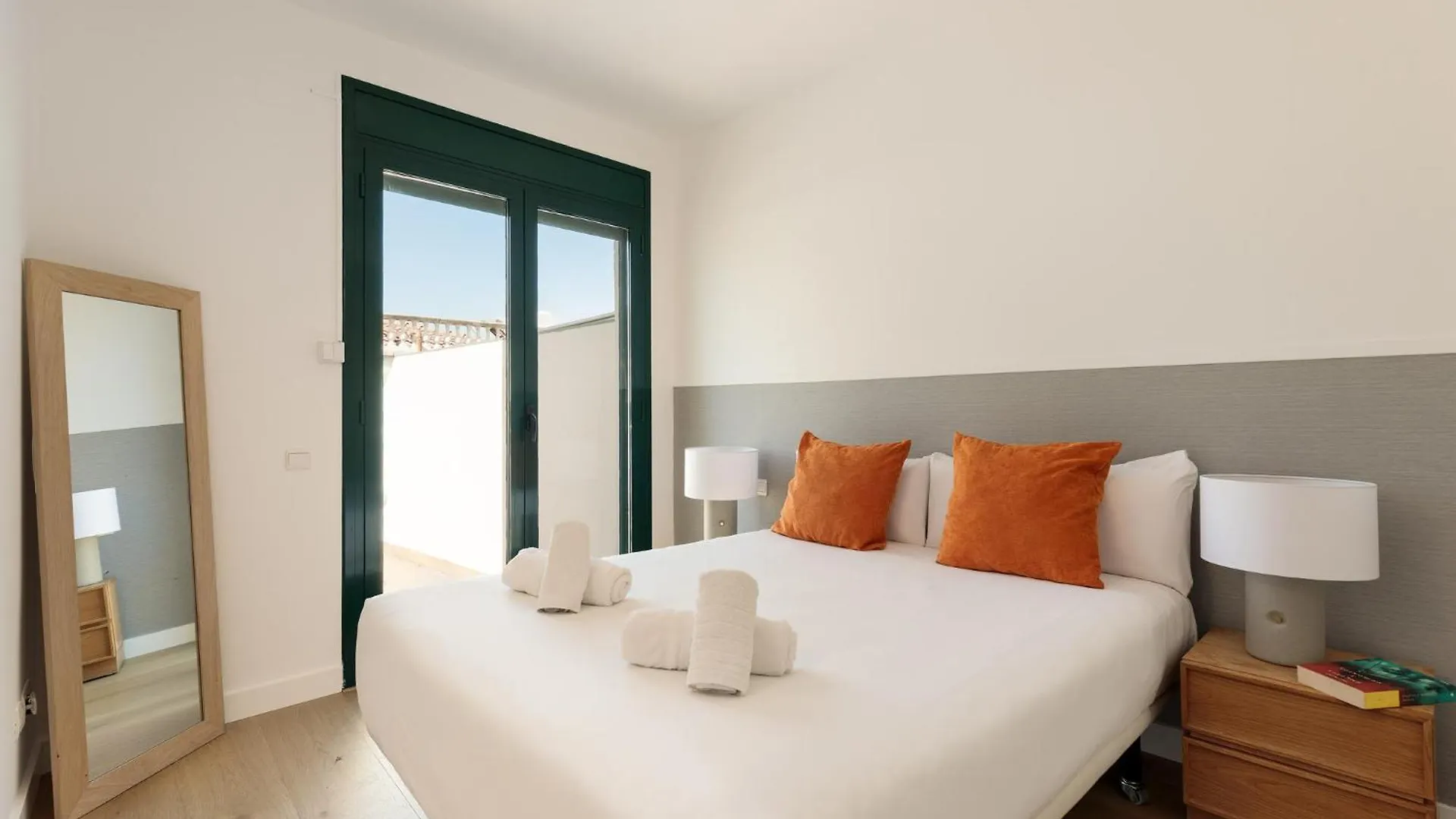 Ola Living Merce 0*, Barcelona Spain